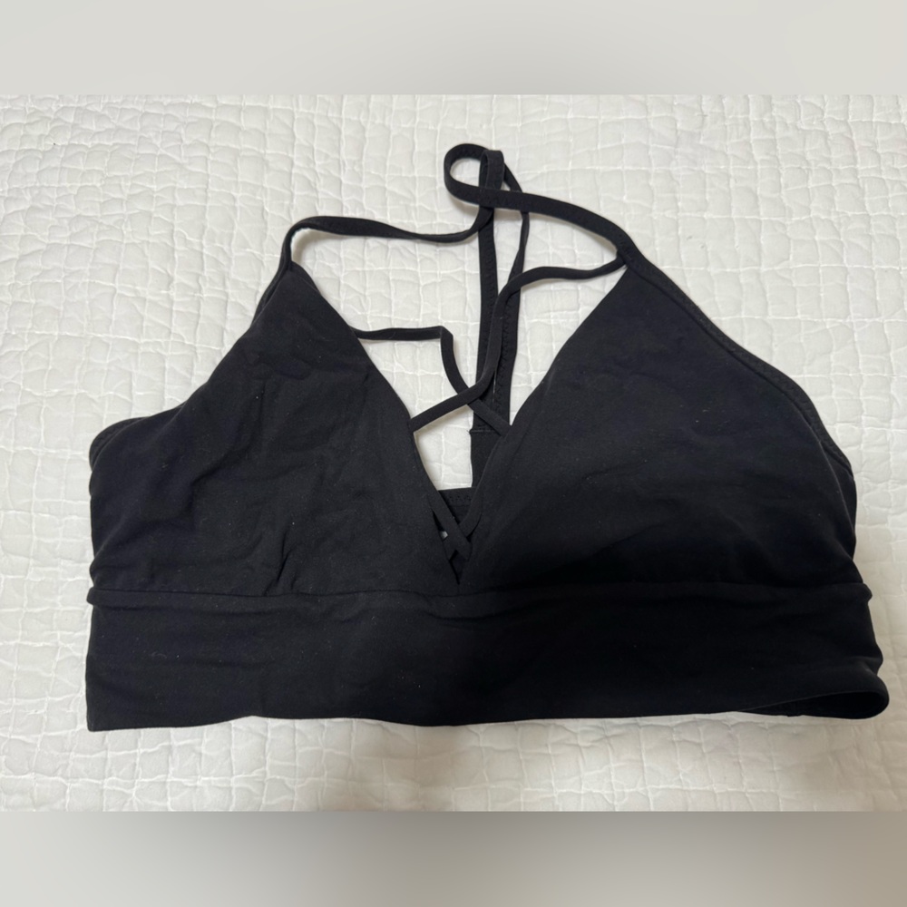 Lululemon black triangle bra